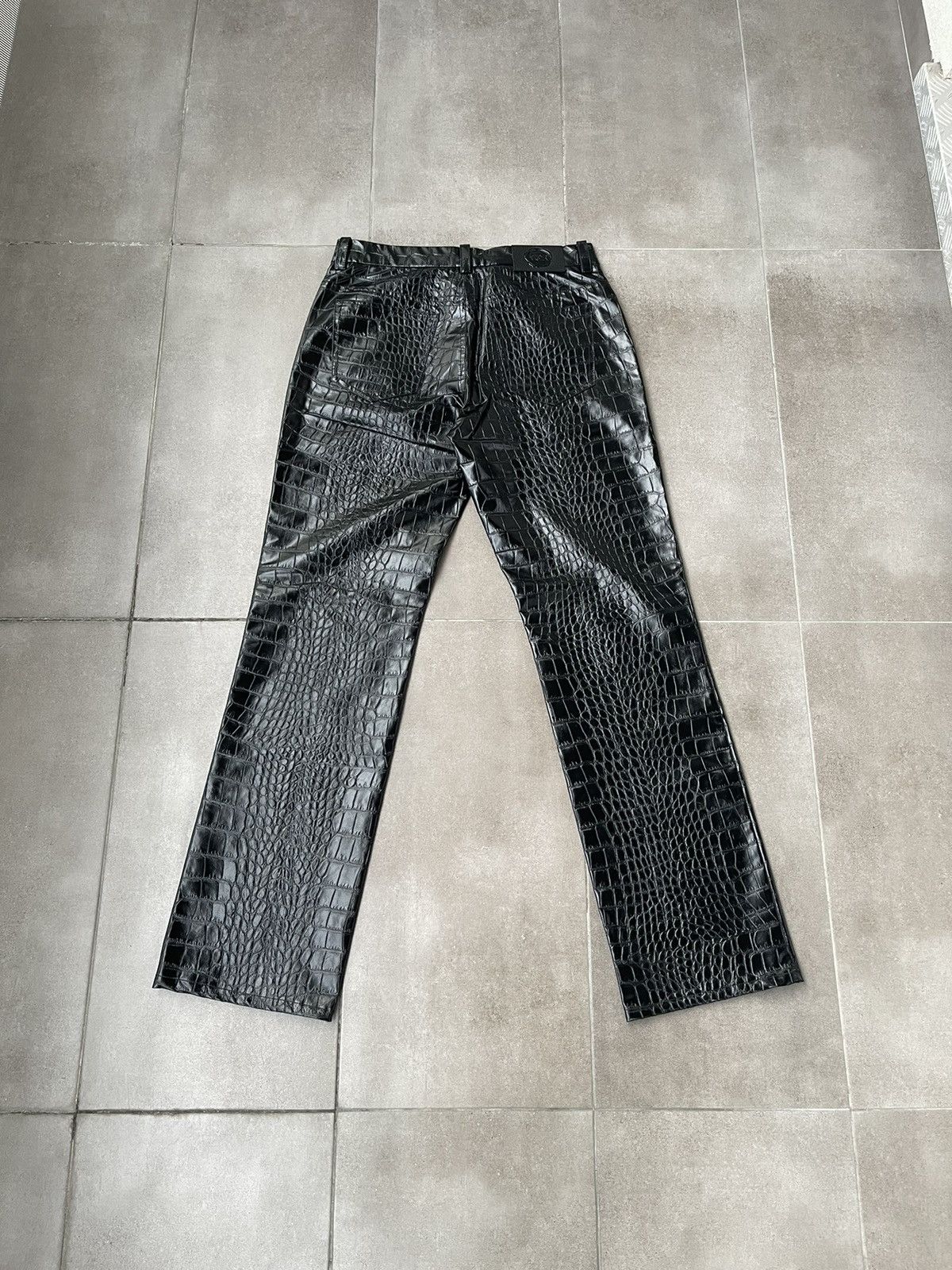 Viktor & Rolf !DS! SS23 Viktor & Rolf Crocodile Faux Leather Black Pants Size US 32 / EU 48 - 16 Thumbnail