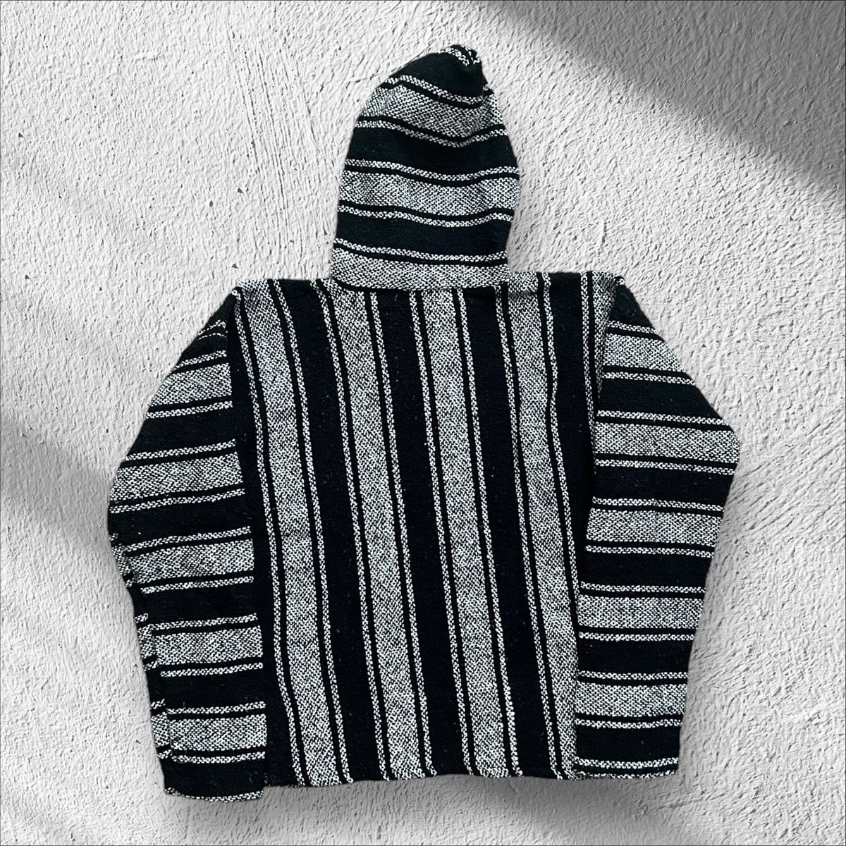 Vintage Vintage Mexican Baja Striped Drug Rug Hoodie – Size Medium Size US M / EU 48-50 / 2 - 2 Thumbnail