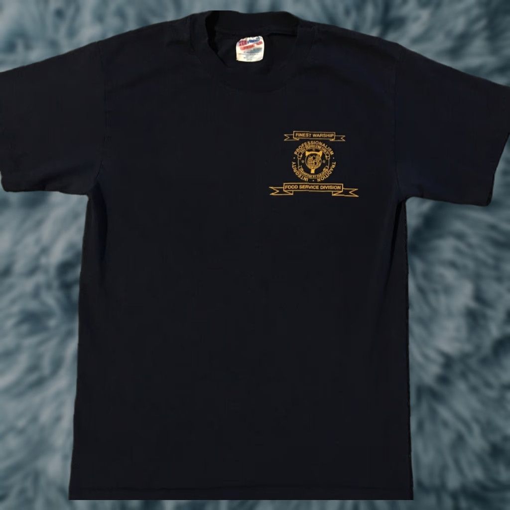 Vintage VINTAGE Navy USS Cleveland LPD-7 War Ship Food Service Shirt M Military Grunge Nike Shirt Size US M / EU 48-50 / 2 - 1 Thumbnail