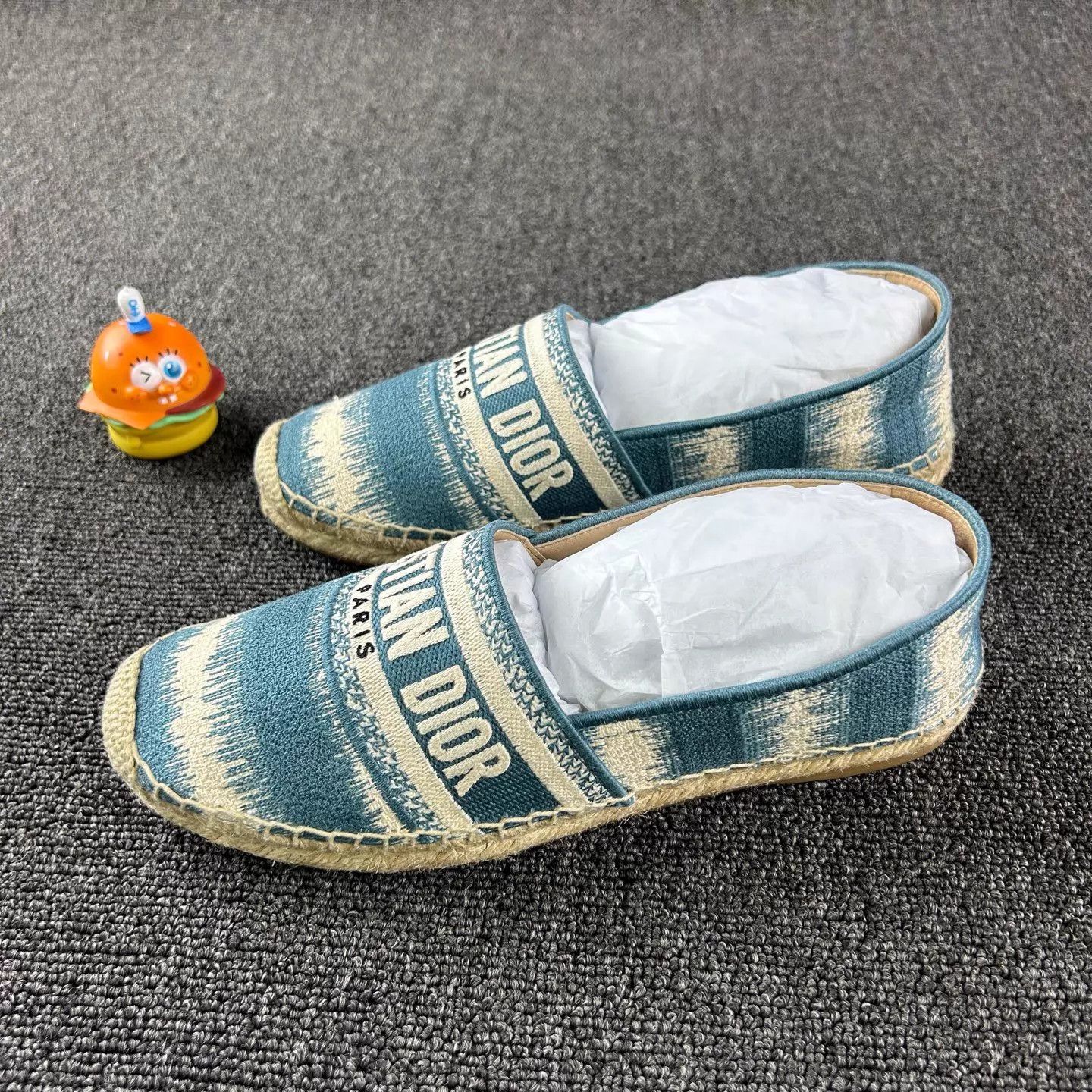 Dior Dior Embroidered Straw Fisherman Slipper Flats 38.5 Size US 8 / IT 38 - 1 Thumbnail