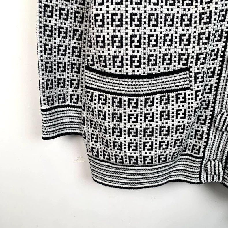 Fendi Fendi Black and White Logo Knit Cardigan Size US S / EU 44-46 / 1 - 4 Thumbnail