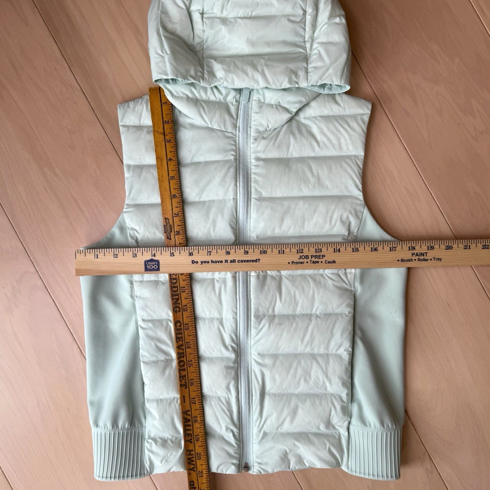 Lululemon Lululemon Down and Around Vest Women's 6 Green Insulated Outerwear Puffer Jacket Sleeveless Mid-Length Zip Full Zip Regular Fit Size M / US 6-8 / IT 42-44 - 2 Thumbnail