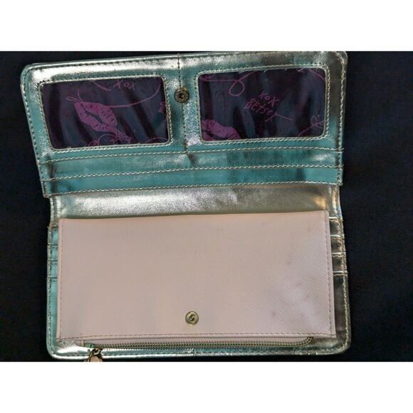 Betsey Johnson Betsey Johnson XOXO Floral Butterfly Wallet Size ONE SIZE - 2 Thumbnail