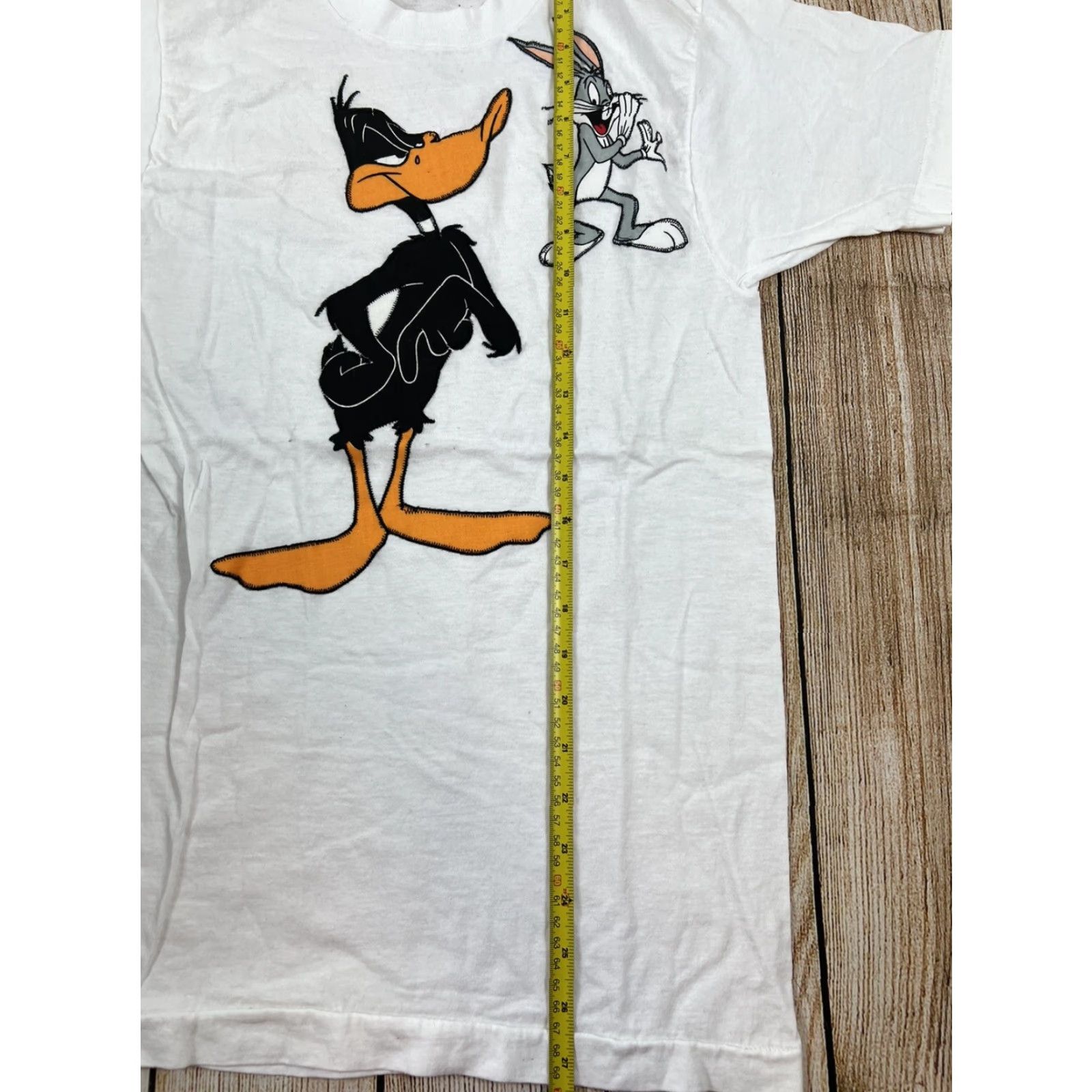 Vintage VINTAGE Looney Tunes Daffy Duck & Bugs Bunny T Shirt White Size S Men's 90s Size US S / EU 44-46 / 1 - 6 Thumbnail