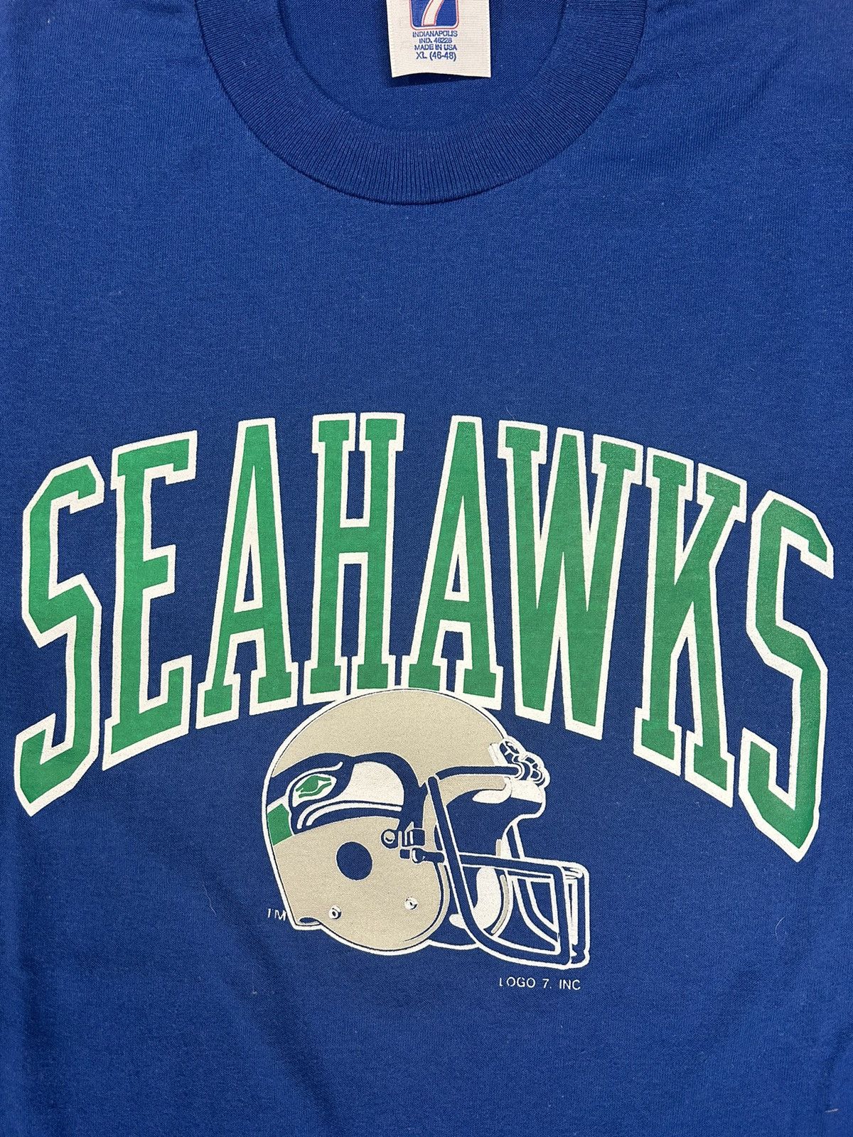 Logo 7 Crazy Vintage 90s Essential Seattle Seahawks NFL Tee Shirt Size US L / EU 52-54 / 3 - 2 Thumbnail