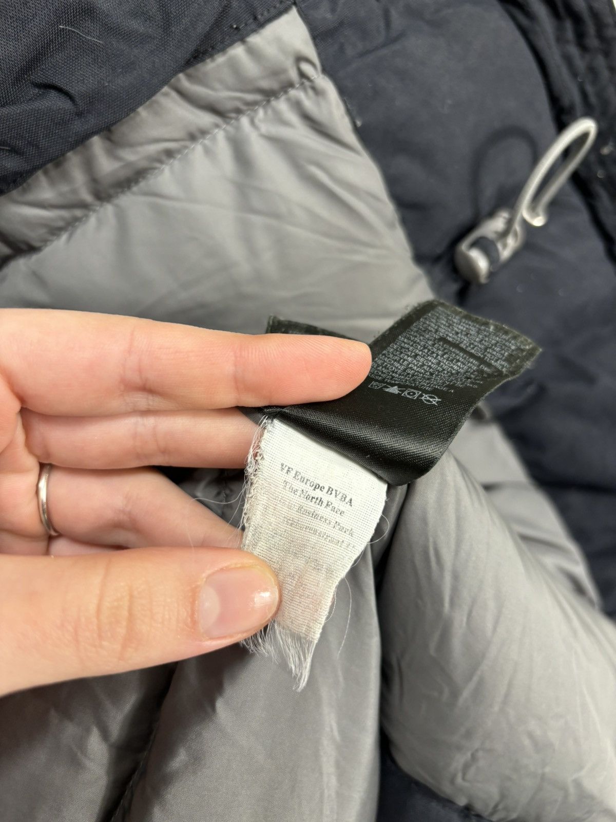 The North Face The North Face McMurdo Women’s Fur Hooded Black Down Jacket Size M / US 6-8 / IT 42-44 - 18 Thumbnail