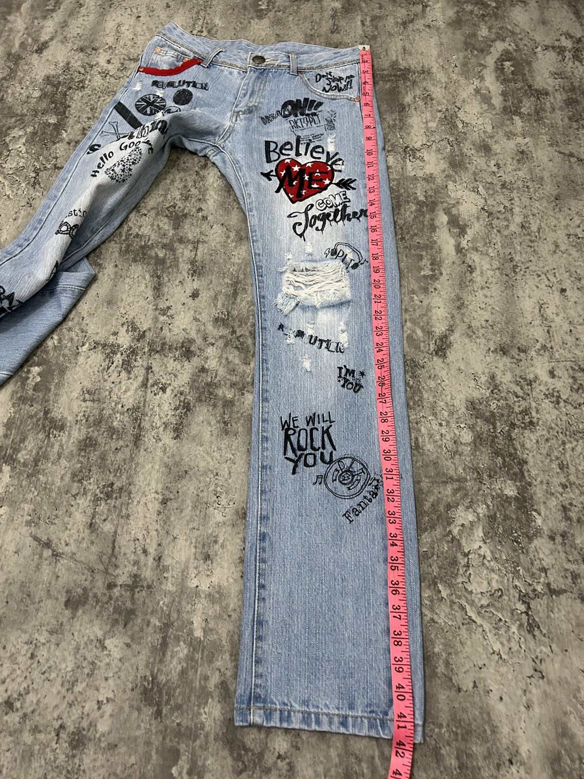 Japanese Brand × Undercover Pink Latte Believe Me Embroidered Distresse Jeans Size US 31 - 20 Thumbnail