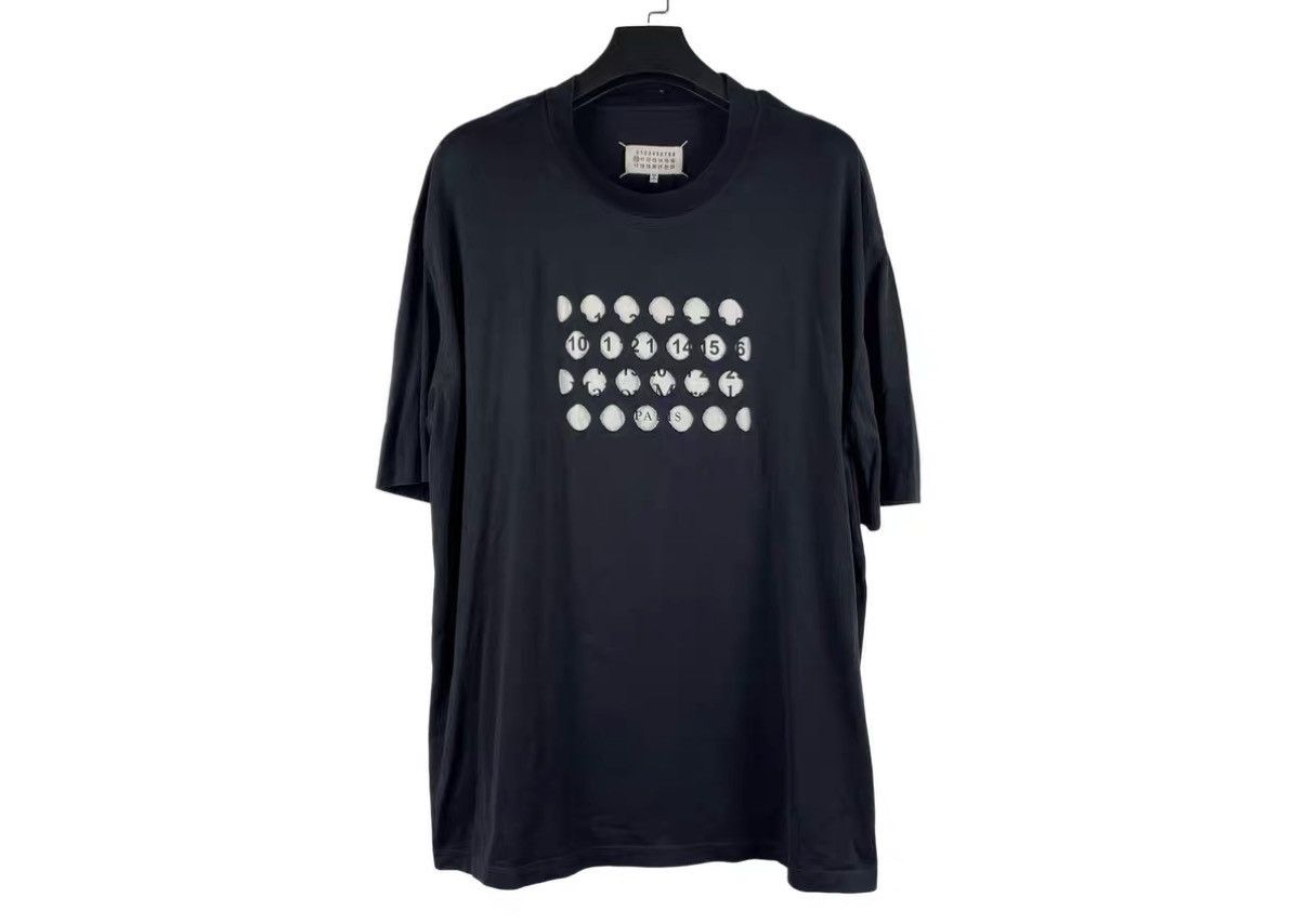 Maison Margiela Maison Margiela Cutout Print Short Sleeve J31 Size US M / EU 48-50 / 2 - 1 Thumbnail