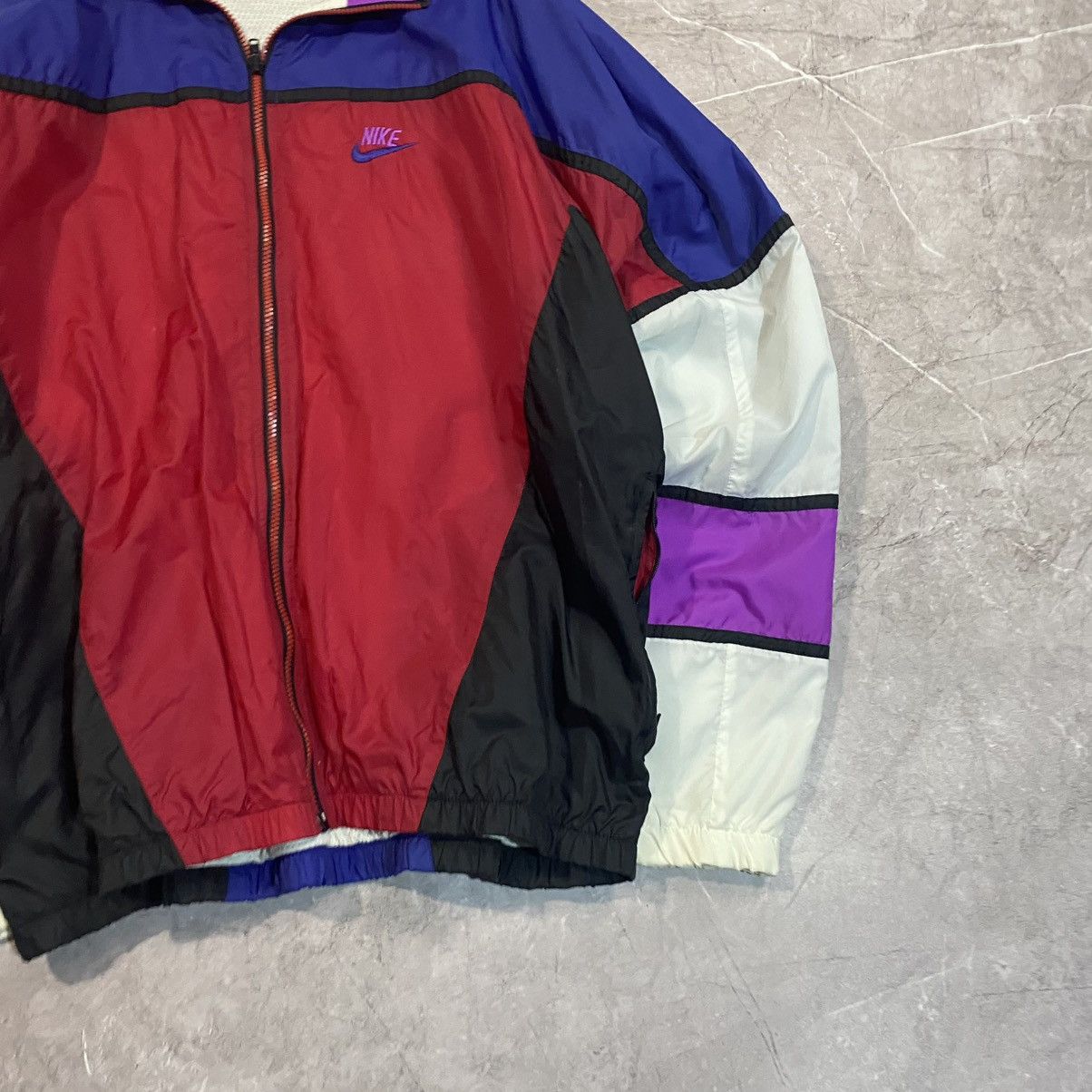 Nike VINTAGE NIKE NYLON LIGHT JACKET USA 90S Size US L / EU 52-54 / 3 - 5 Thumbnail
