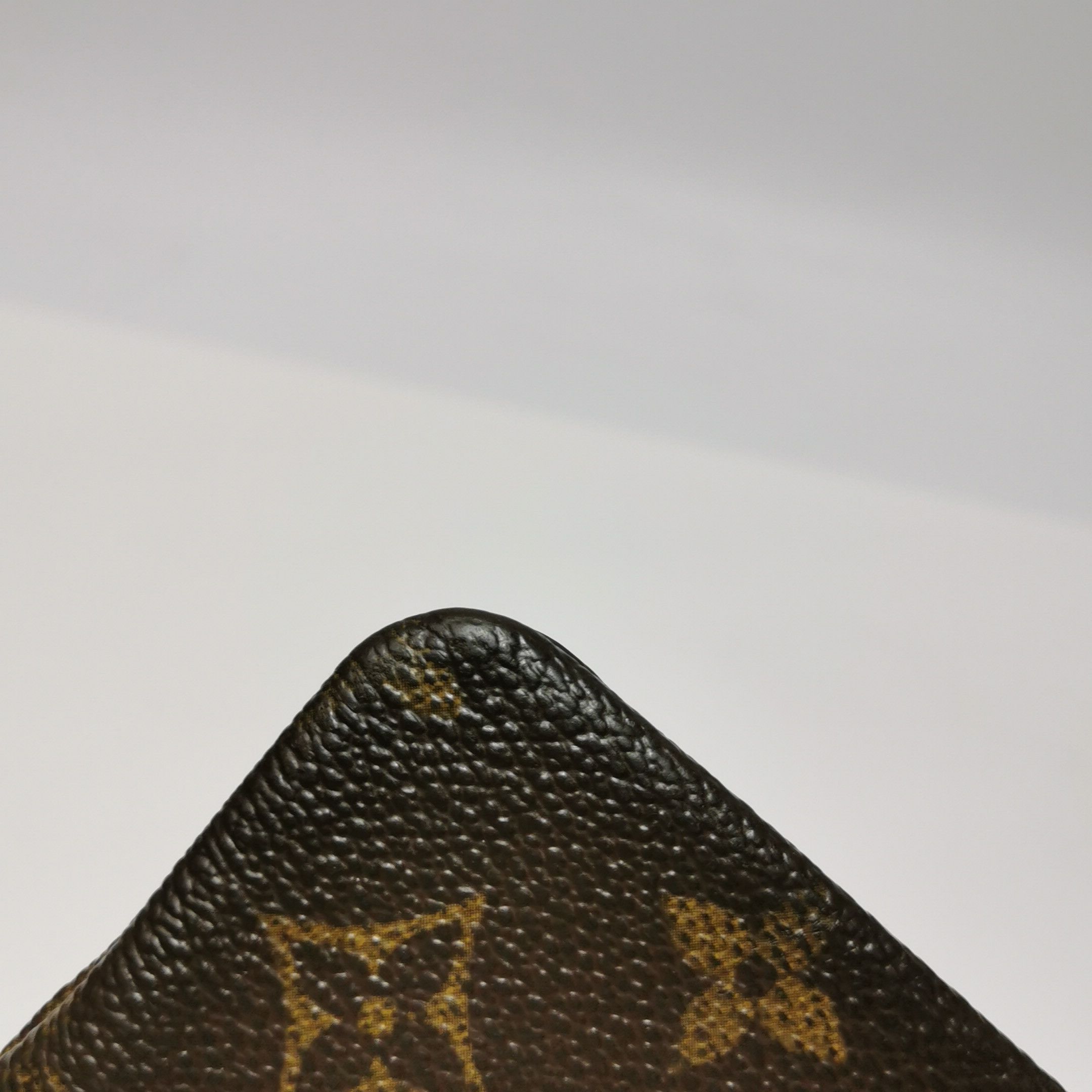 Louis Vuitton Louis Vuitton (LV) Monogram Print Zippered Vintage Coin Pur Size ONE SIZE - 9 Thumbnail