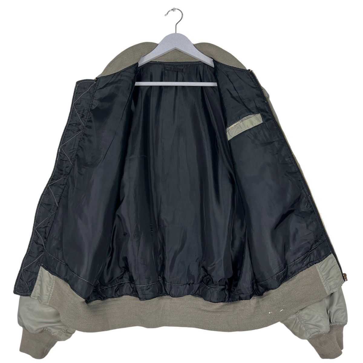 Japanese Brand 🔥 RIOT RIOT VINTAGE MA-1 BOMBER JACKET Size US L / EU 52-54 / 3 - 11 Thumbnail