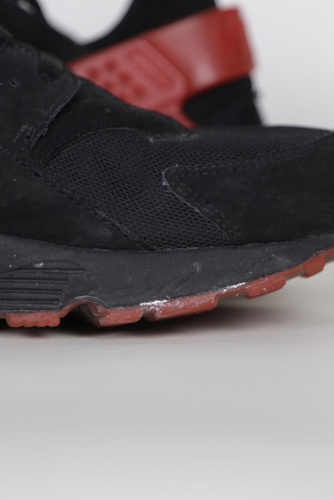 Nike 2014' Nike Huarache Bred Low-Top Sneakers Size US 9 / EU 42 - 7 Thumbnail