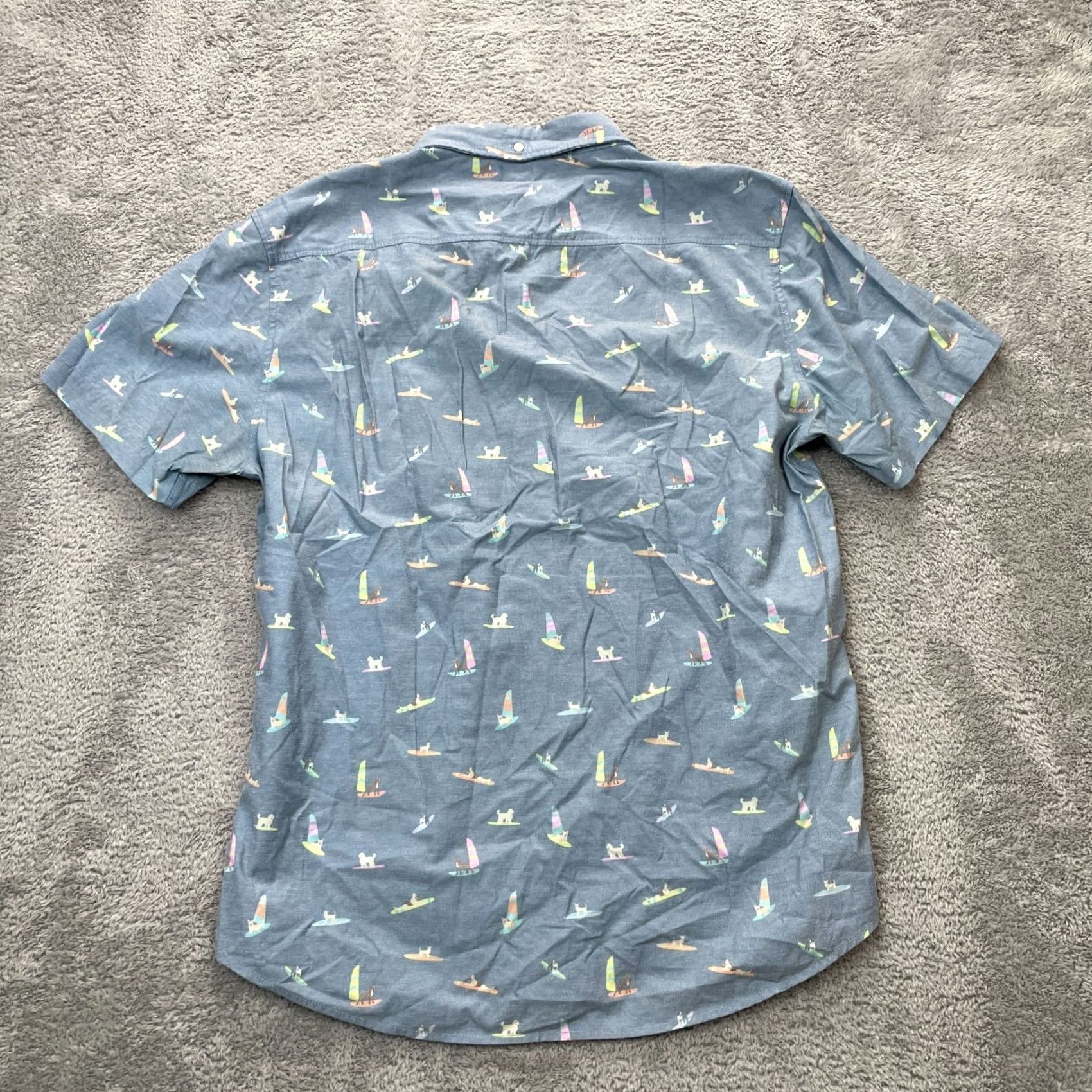 Chubbies Chubbies Shirt Mens L Gray Dogs On Surfboard And Sailboats Hawaiian Beach Casual Travel Button-Up Short Sleeve Collared 40 in Chest Regular Size US L / EU 52-54 / 3 - 2 Thumbnail