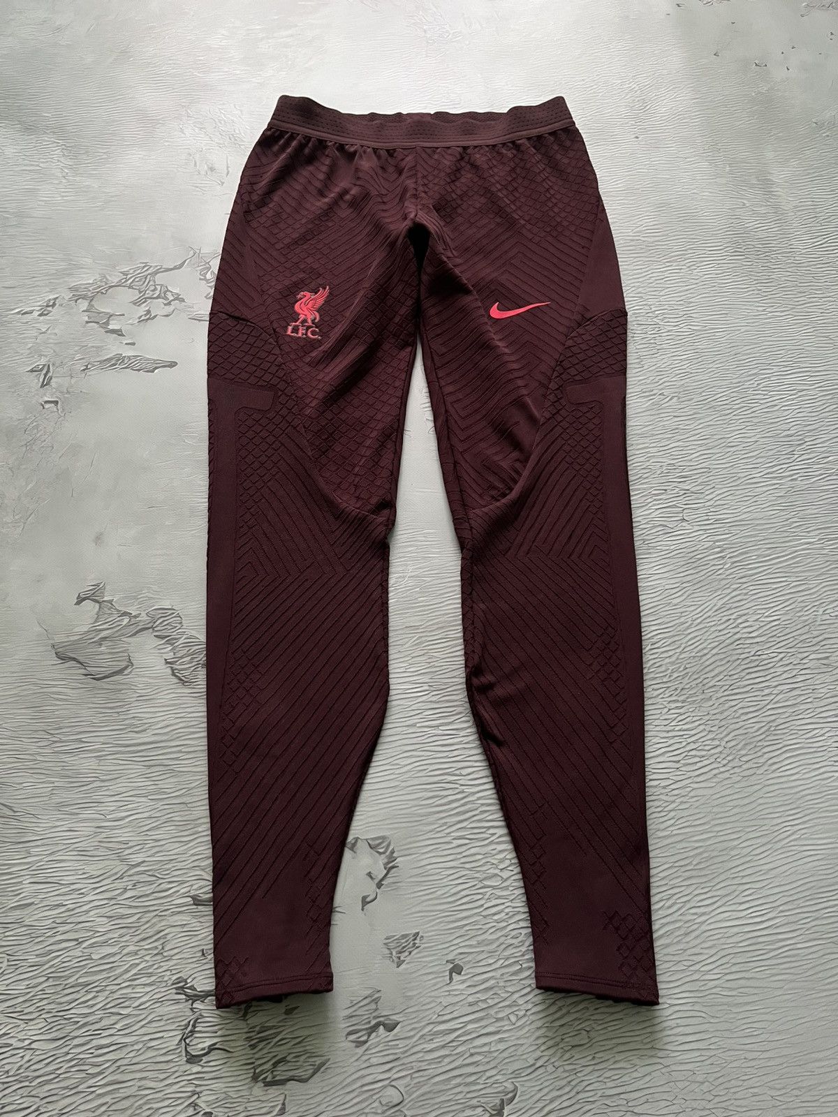 Nike Nike Liverpool FC 22/23 Strike Elite Pants - Claret Size US 30 / EU 46 - 2 Thumbnail