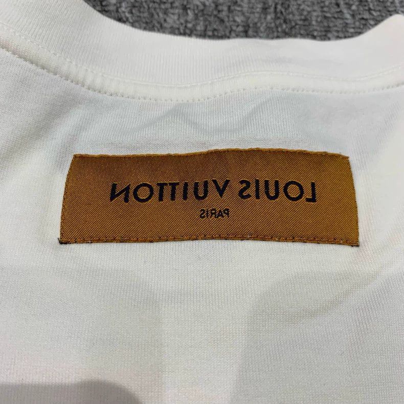 Louis Vuitton LOUIS VUITTON White Lianliankan embroidered short sleeves Size US XL / EU 56 / 4 - 9 Thumbnail