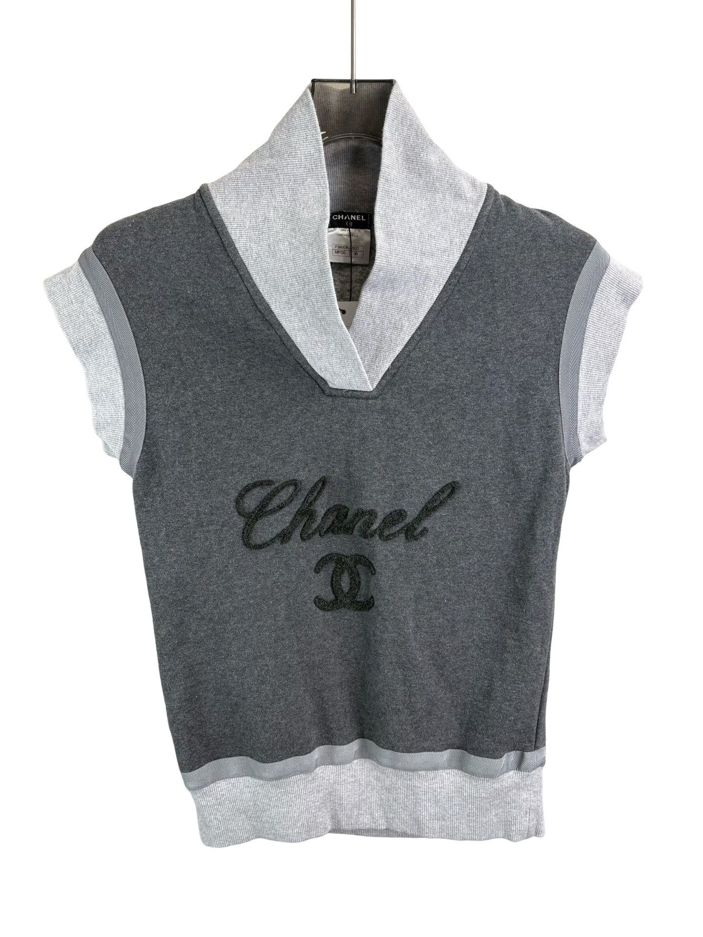 Chanel Chanel Gray Logo Knit Top Size 36 Size XS / US 0-2 / IT 36-38 - 1 Thumbnail