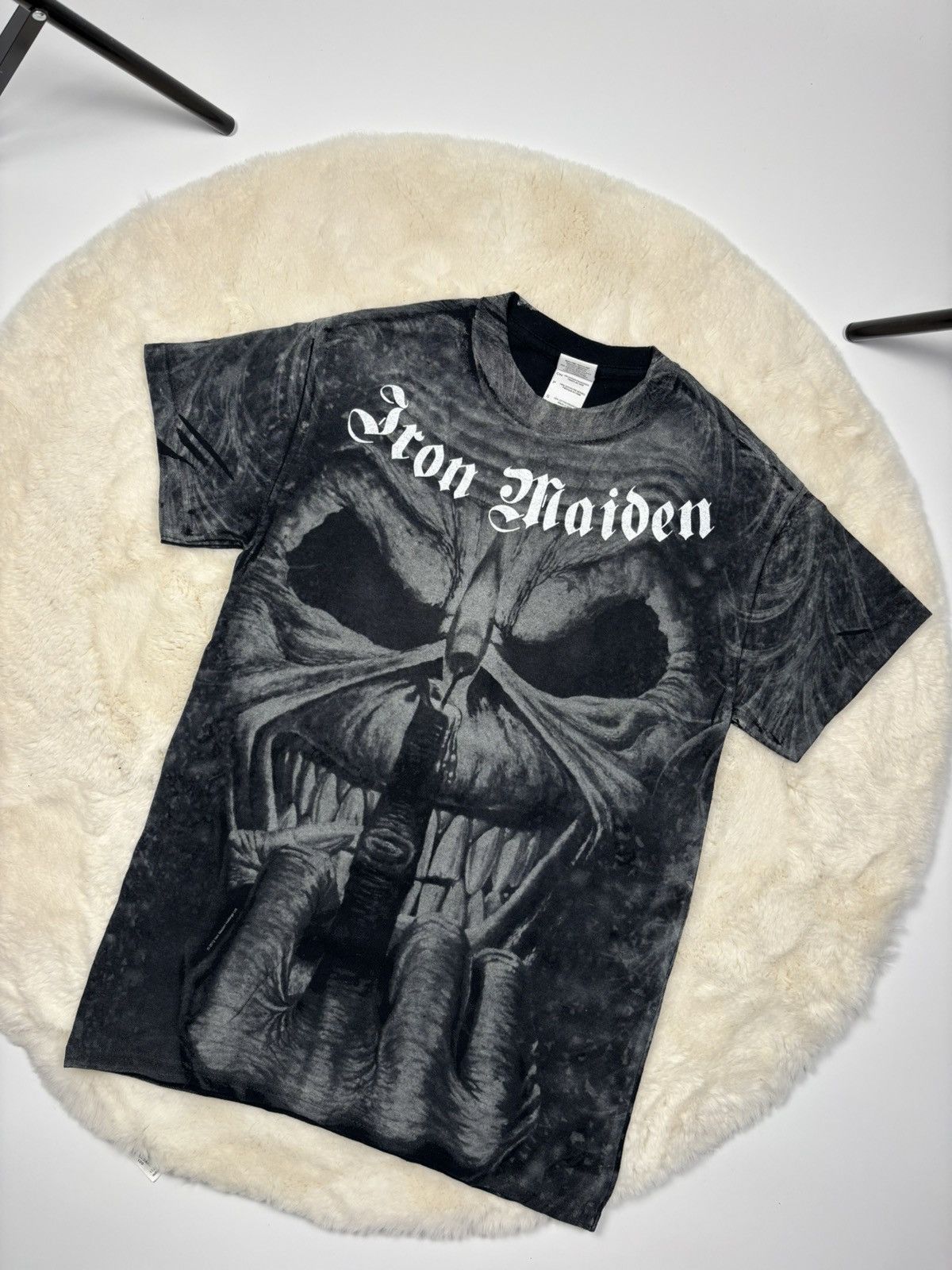 Iron Maiden × Vintage Iron Maiden Vintage 2012 Candle Finger All Over Print Tshirt Size US S / EU 44-46 / 1 - 2 Thumbnail