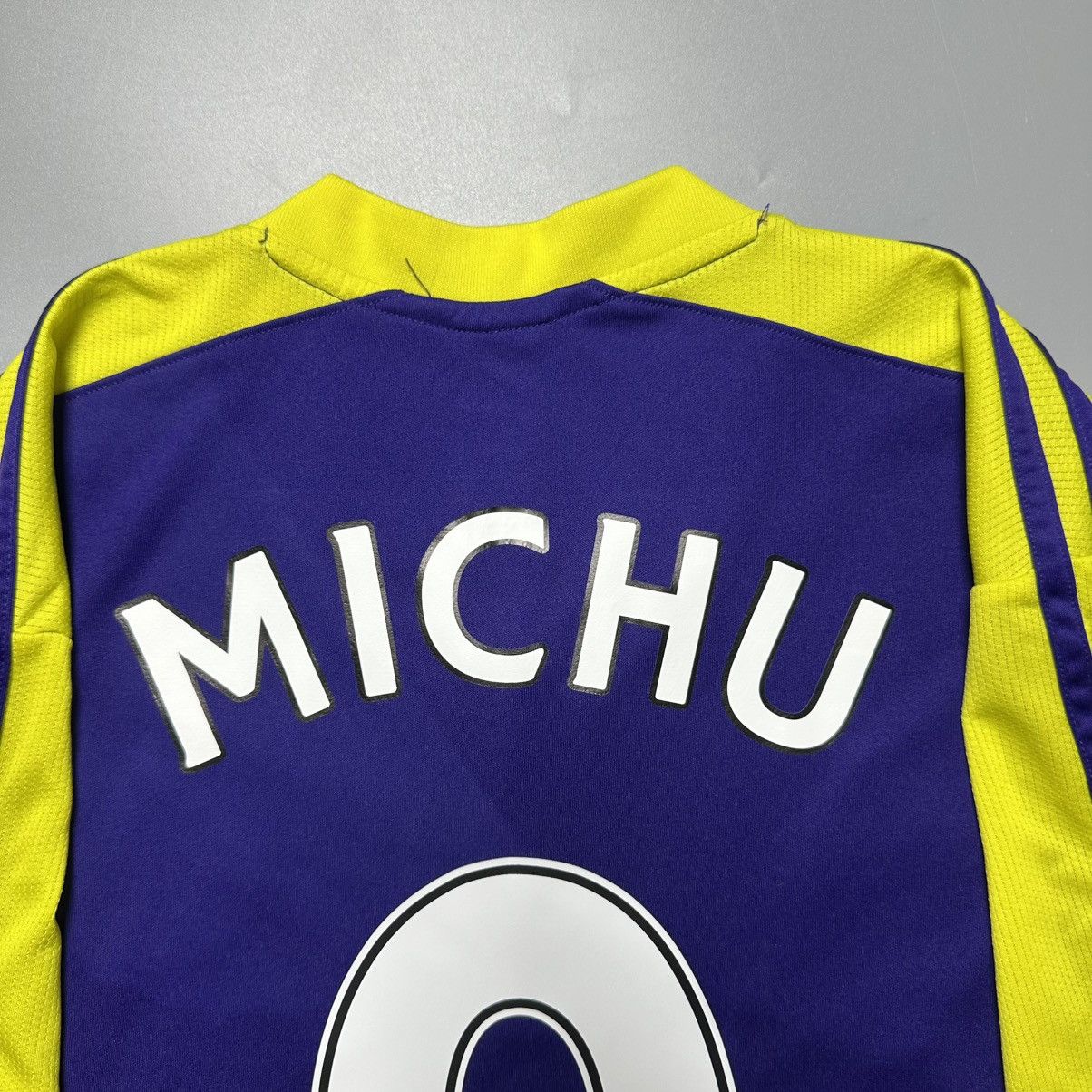 Vintage SWANSEA ADIDAS 2013/2014 FOOTBALL AWAY JERSEY #9 MICHU Size US L / EU 52-54 / 3 - 15 Thumbnail