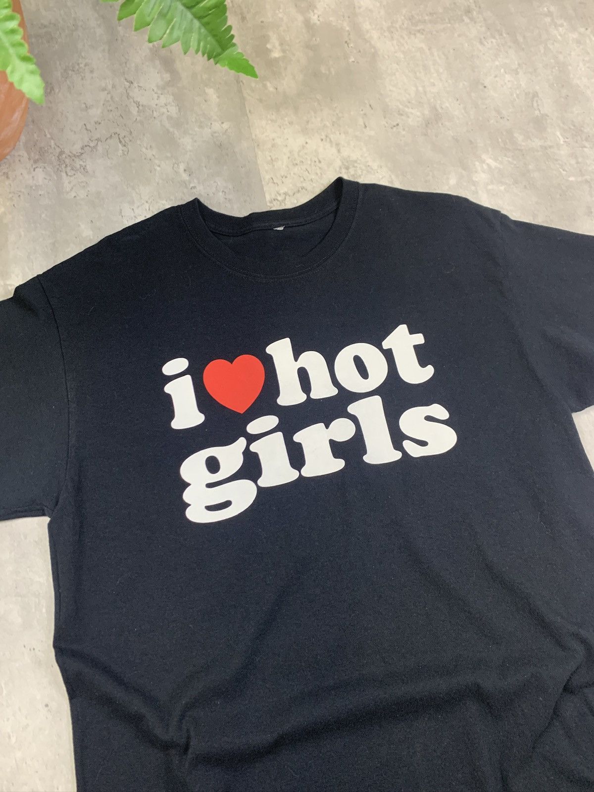 I Love NY × Vintage I ❤️ Hot Girls T Shirt Y2K Black Size US L / EU 52-54 / 3 - 2 Thumbnail