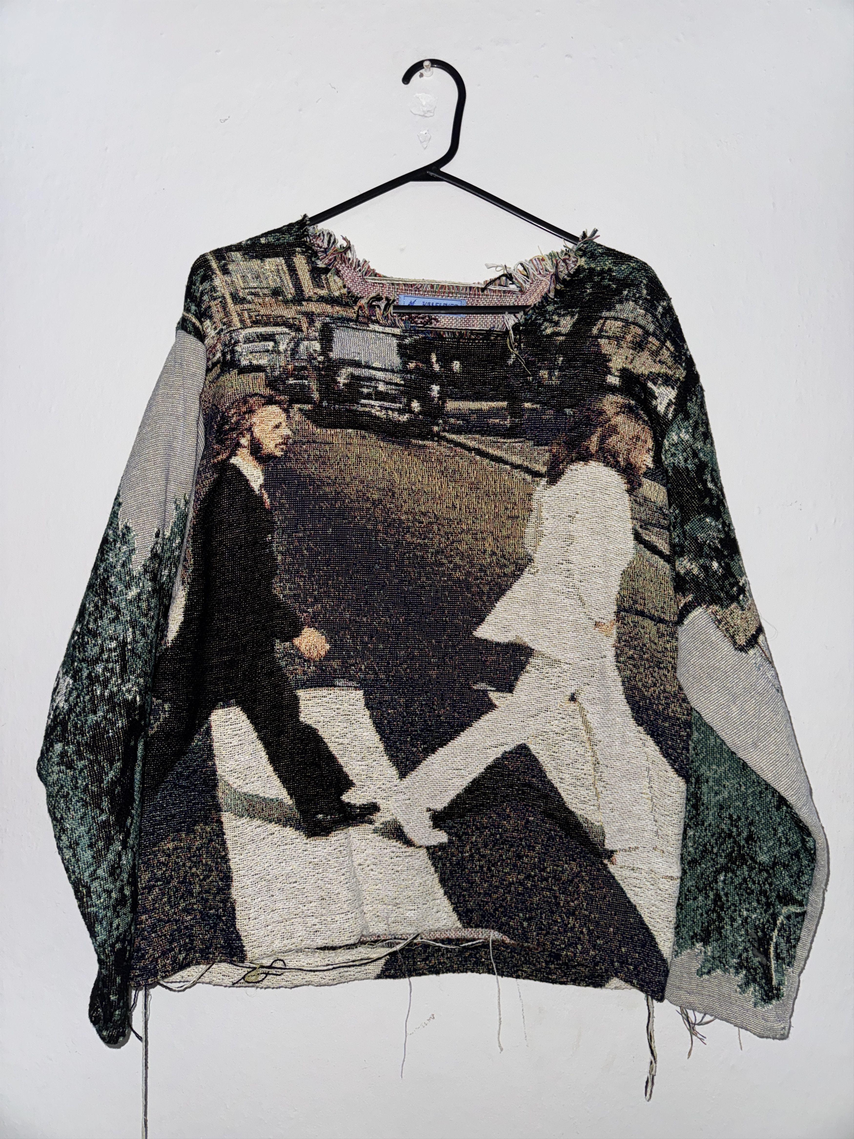 Vale Vale Lives - The Beatles Tapestry Handmade Sweater Size US L / EU 52-54 / 3 - 1 Thumbnail