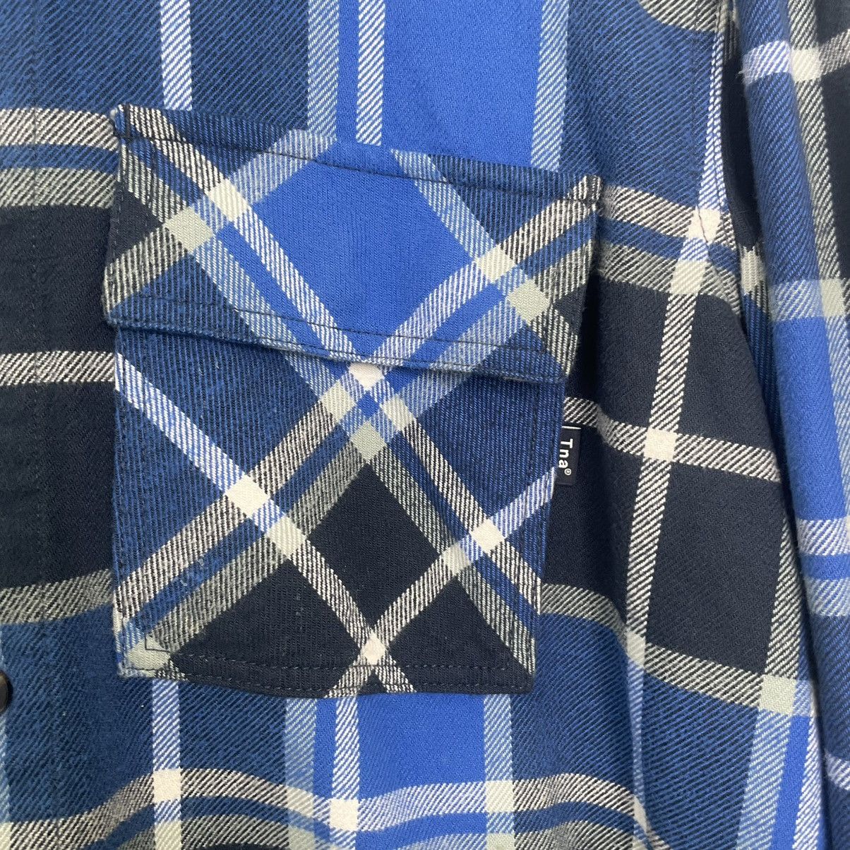 TNA Aritzia Tna Thick Plaid Flannel Oversized Blue Size 2 Size XS / US 0-2 / IT 36-38 - 2 Thumbnail