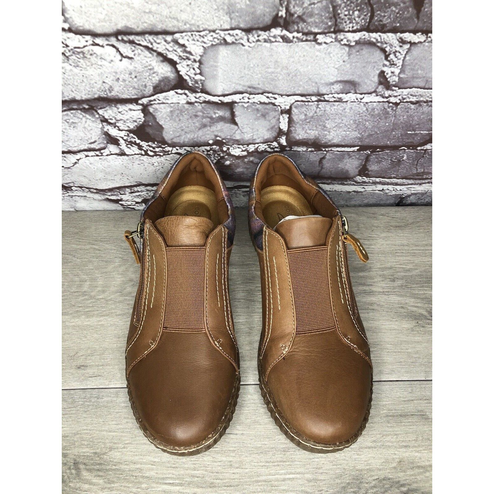 Clarks Clarks Collection Caroline Cove Brown Leather Zip Comfort Sh Size US 7.5 / IT 37.5 - 10 Thumbnail