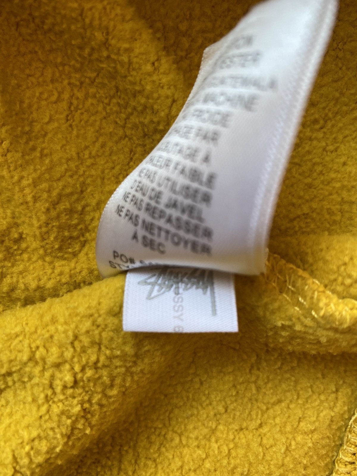 Stussy Stussy Yellow Basic Logo Hoodie Sz M Size US M / EU 48-50 / 2 - 12 Thumbnail