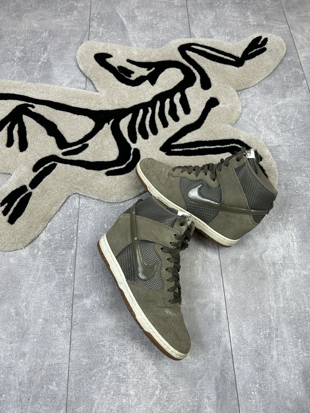 Nike Women’s Vintage Nike Dunk Sky Hi Mesh Sneakers size 39 y2k Size US 8 / IT 38 - 2 Thumbnail