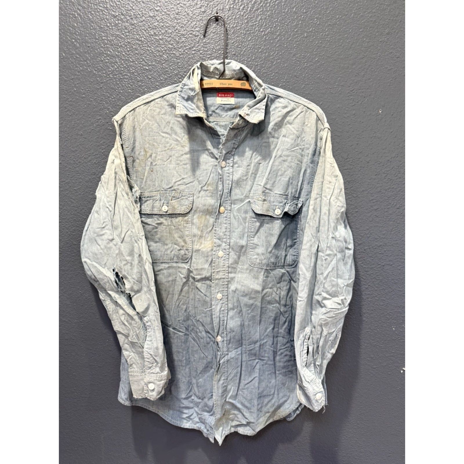 Vintage VINTAGE Big Mac Shirt Mens Large Blue 1940s Cotton Chambray Distressed Button Up Size US L / EU 52-54 / 3 - 3 Thumbnail