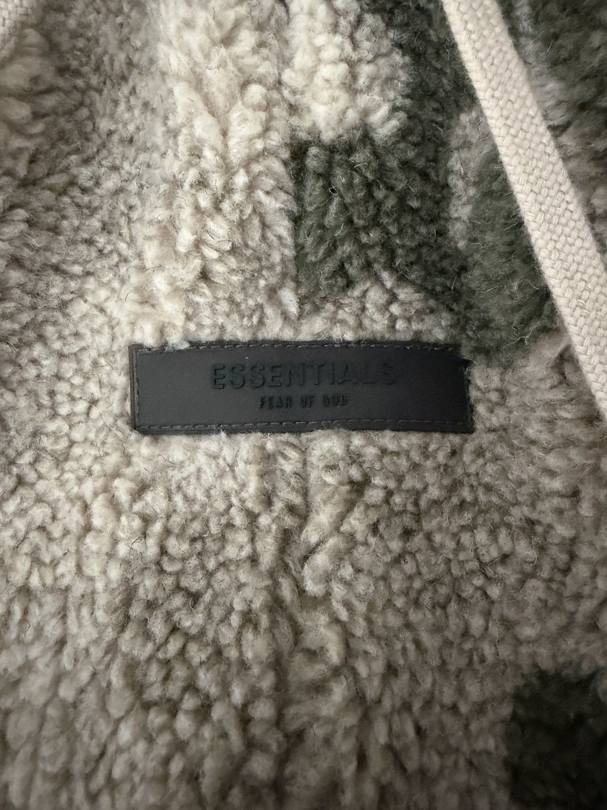 Essentials FOG Essentials Polar Fleece Camo Pants Size US 35 - 4 Thumbnail