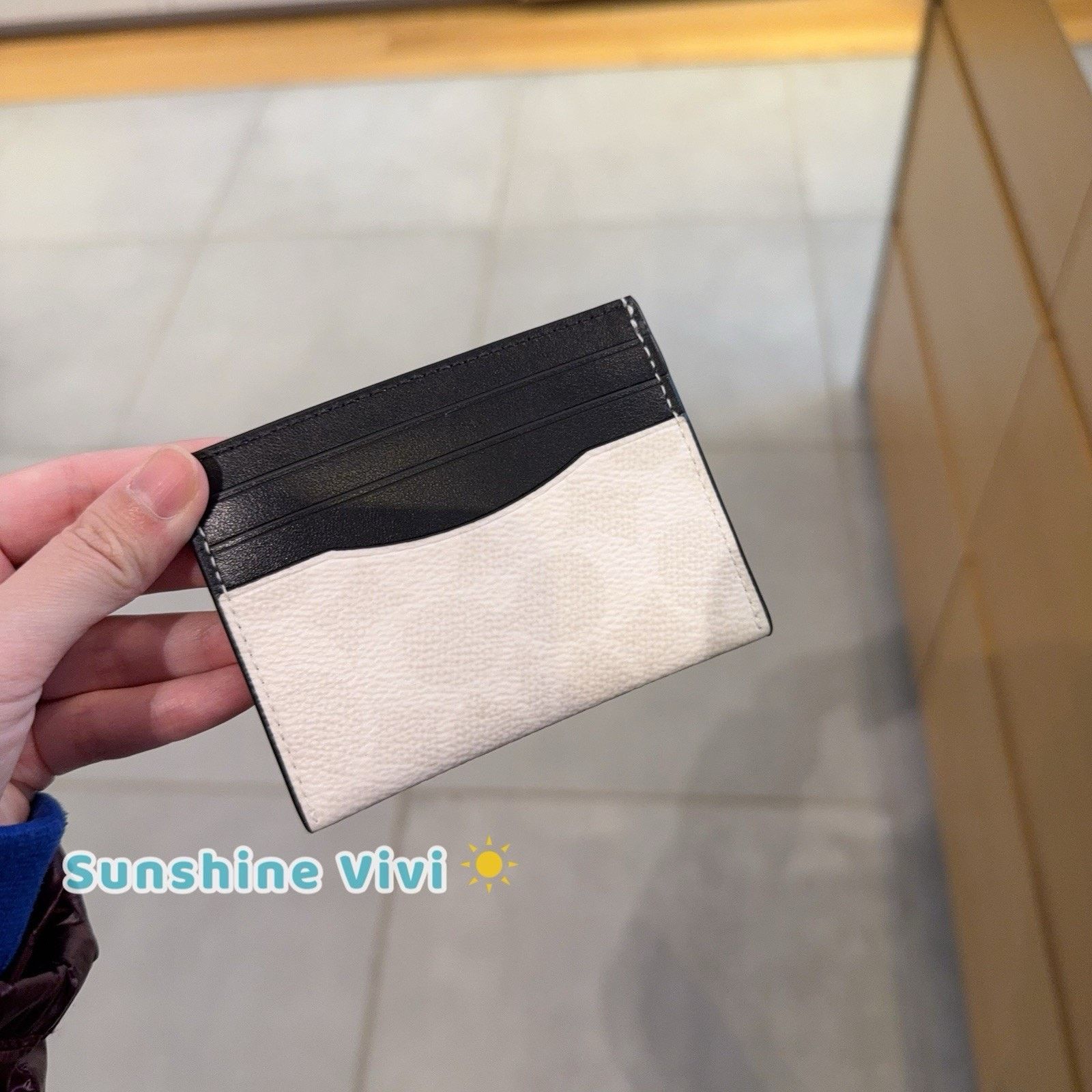 Coach NWT Coach Slim Id Card Case CW366 Chalk/Black Size ONE SIZE - 1 Thumbnail