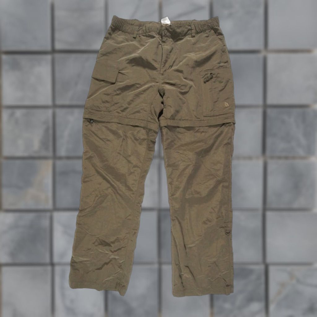 The North Face VINTAGE The North Face Women's Cargo Pants Large Green Convertible Shorts Outdoor Hiking Active Wear Size 36" / US 14 / IT 50 - 1 Thumbnail