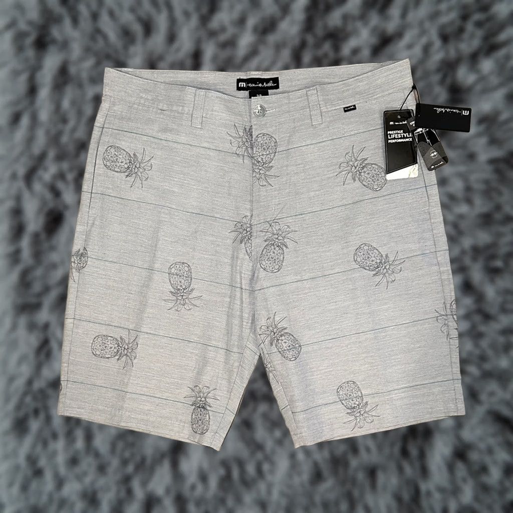 TravisMathew Travis Mathew Shorts Gray 38 Chino Men Regular Inseam 11" Size US 38 / EU 54 - 1 Thumbnail