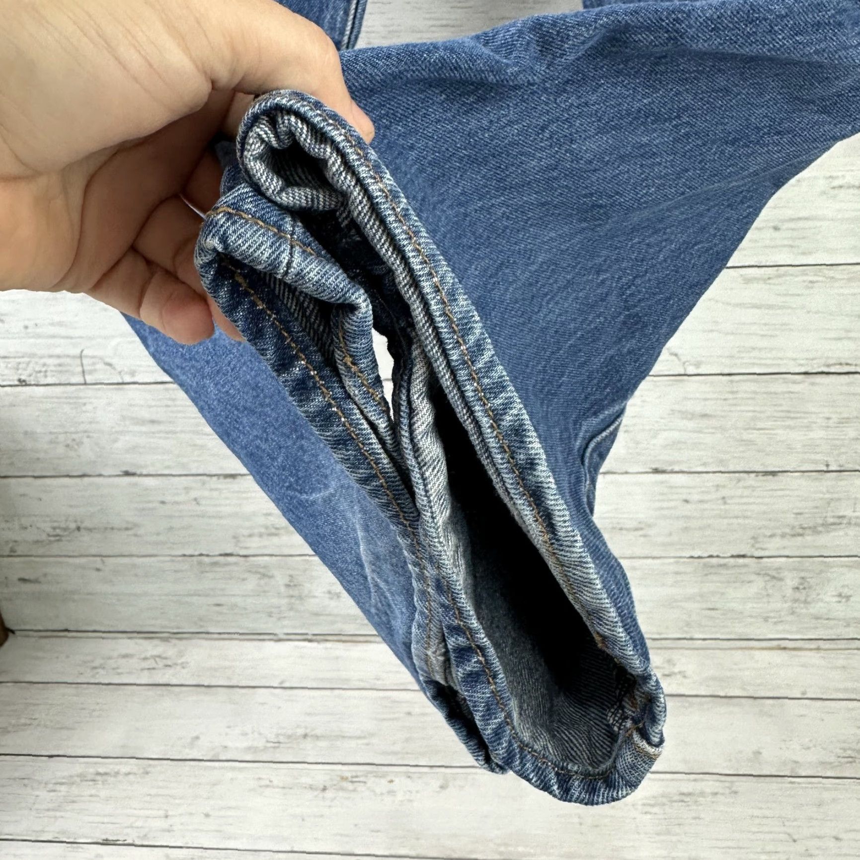 Levi's Levi's 501 Denim Jeans Men 36x32 Blue Straight Fit Button Fly Vintage Notched Waist Size US 36 / EU 52 - 6 Thumbnail