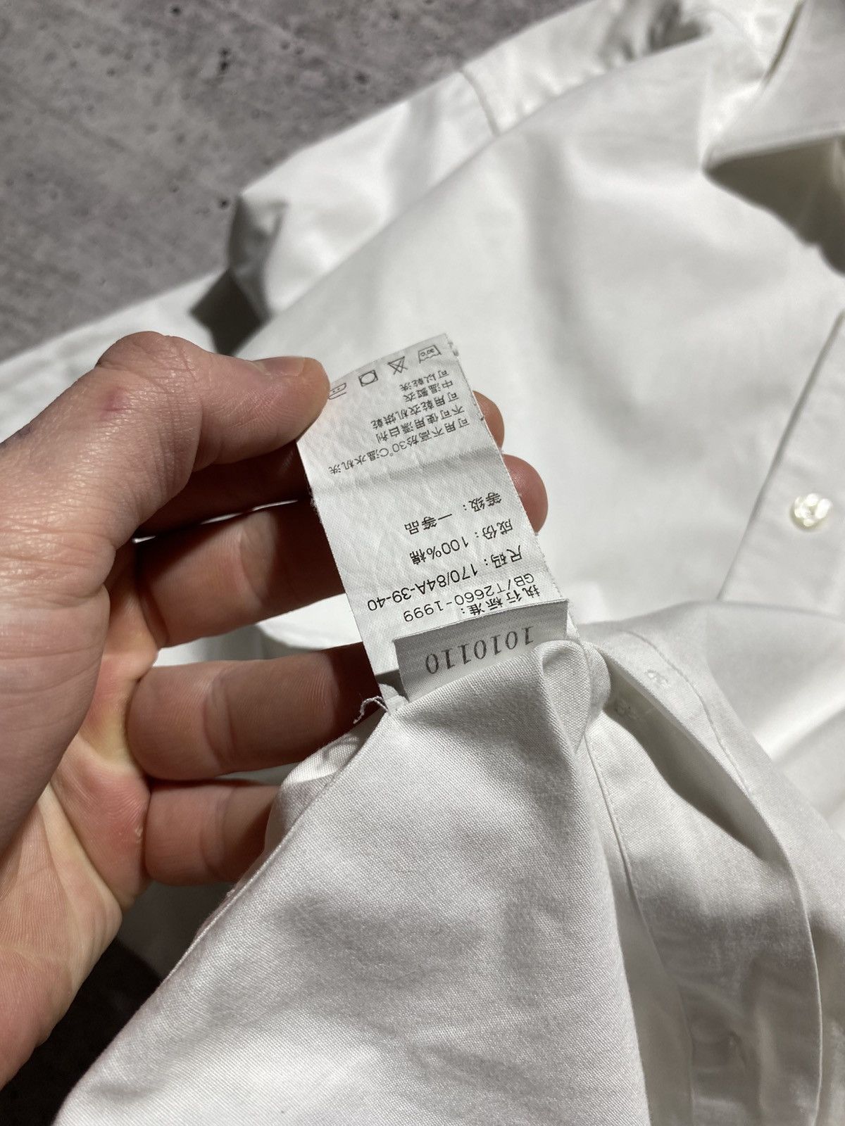 Balenciaga Balenciaga rare luxury shirt Size US M / EU 48-50 / 2 - 14 Thumbnail