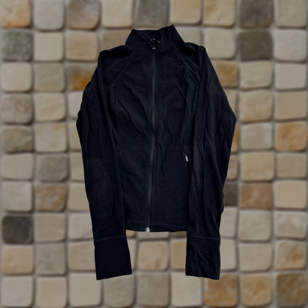 Athleta Athleta Jacket Womens XS Black Salutation Nylon Stretch Quick Drying Full Zip Size XS / US 0-2 / IT 36-38 - 1 Thumbnail