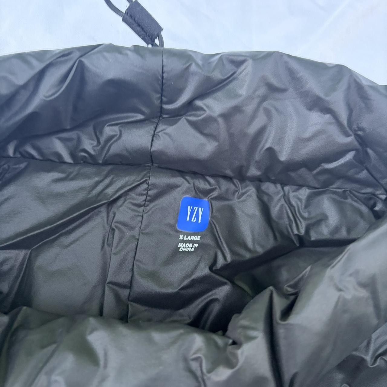Balenciaga × Gap × Yeezy Yeezy Gap Mock Neck Puffer Size US L / EU 52-54 / 3 - 3 Thumbnail