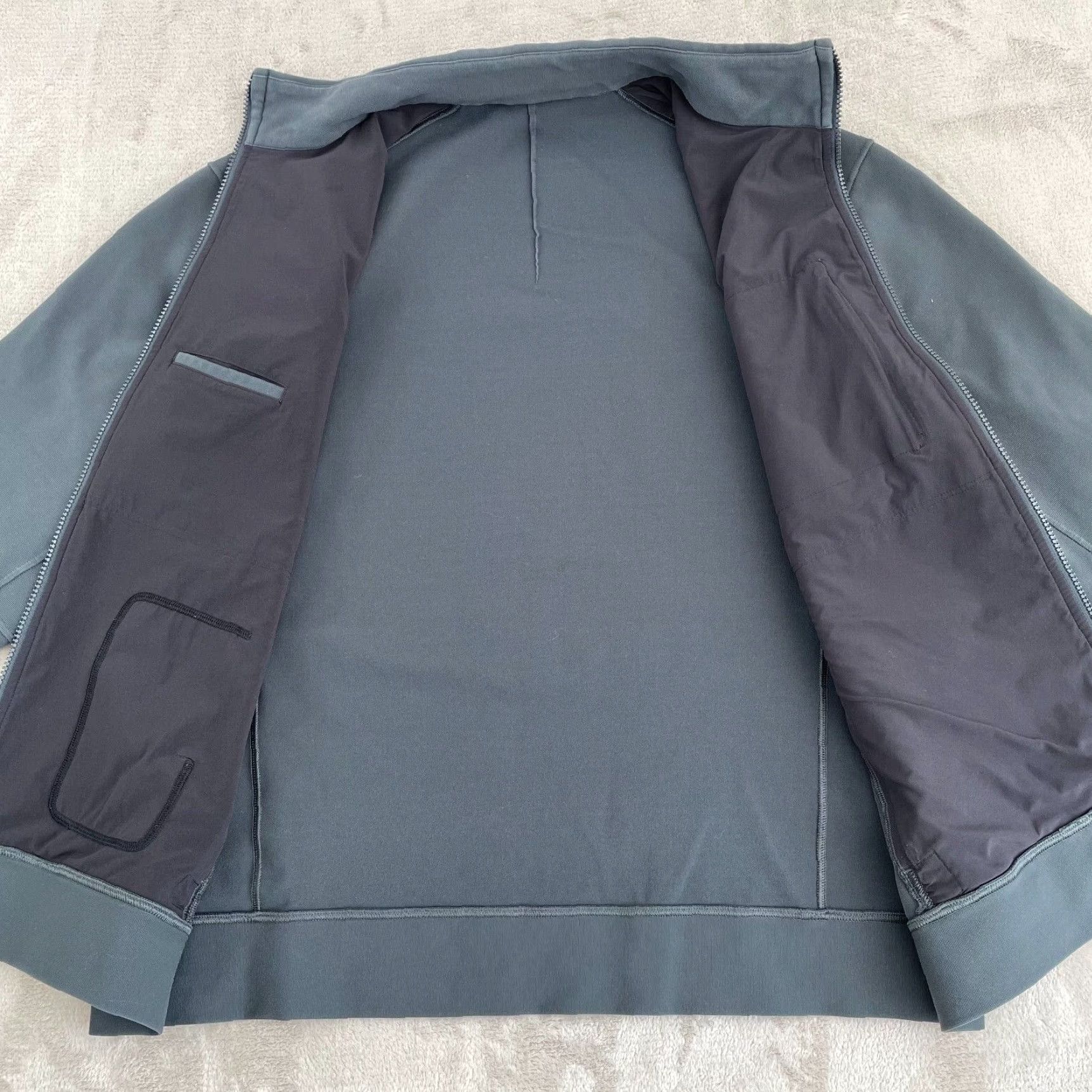 Lululemon Lululemon Sojourn Jacket Men 2XL Melanite Warpstreme Track Zip Performance Gym Size US XXL / EU 58 / 5 - 4 Thumbnail