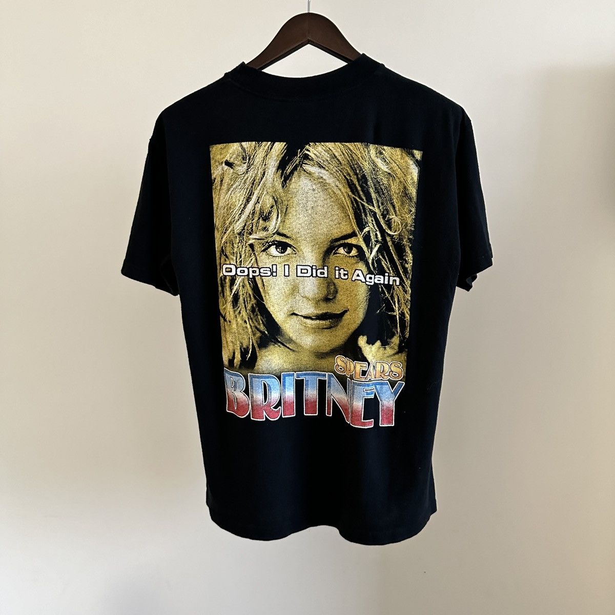 Vintage Vintage 90s Britney Spears Shirt Size L Size US L / EU 52-54 / 3 - 1 Thumbnail