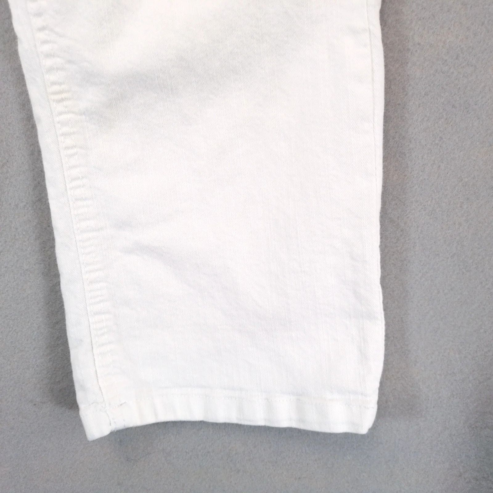 Madison Madison Jeanswear White Denim Crop Capri Jeans Womens 34x21" Size 32" / US 10 / IT 46 - 10 Thumbnail