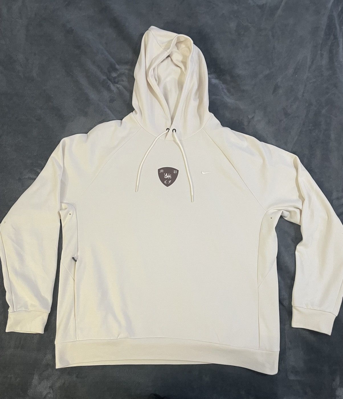 Complex × Nike × Travis Scott Ivory MUCF Hoodie XL (EXCLUSIVE) Size US XL / EU 56 / 4 - 1 Thumbnail