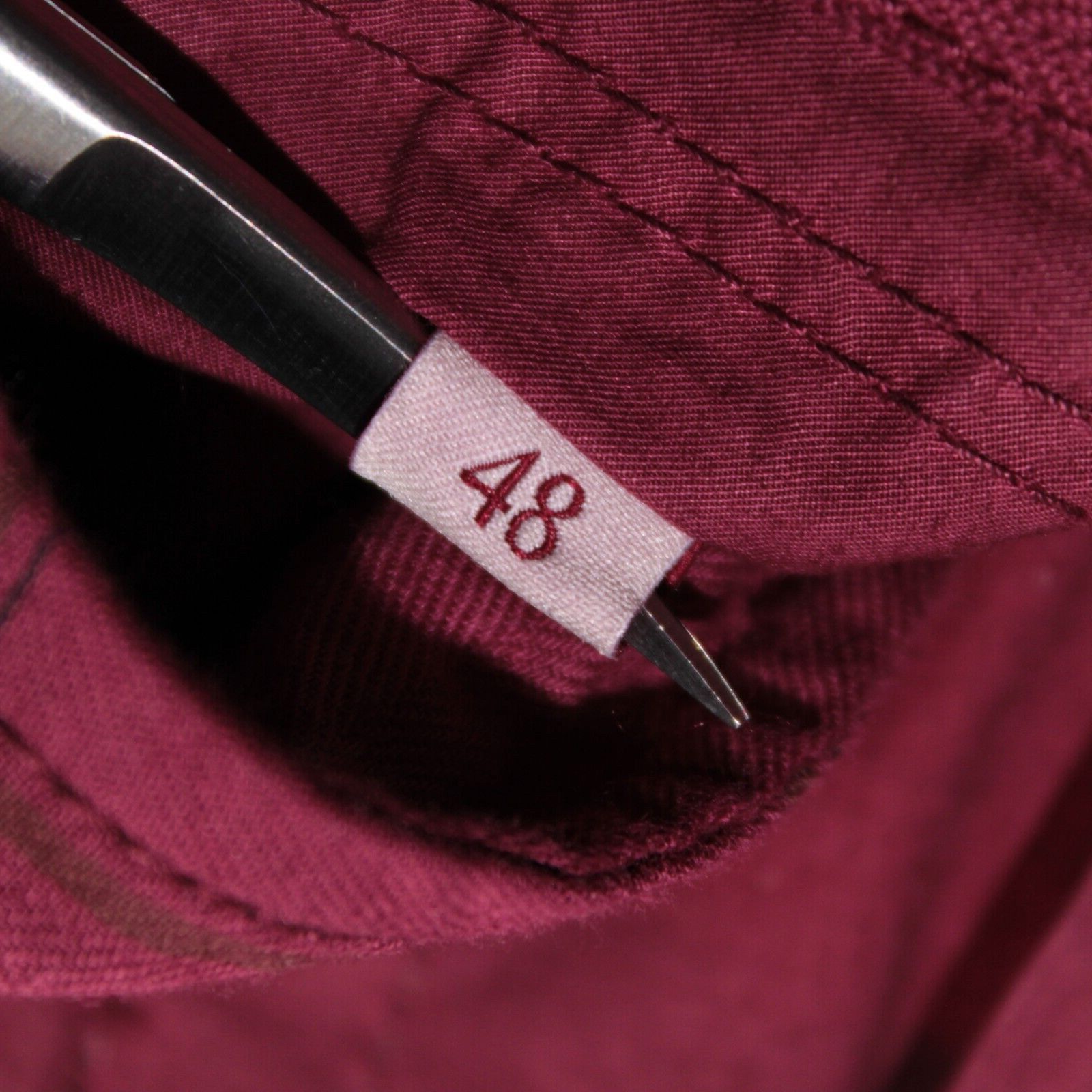 Luciano Barbera Luciano Barbera New with tags Chino Size 32 US In Red Size US 32 / EU 48 - 9 Thumbnail