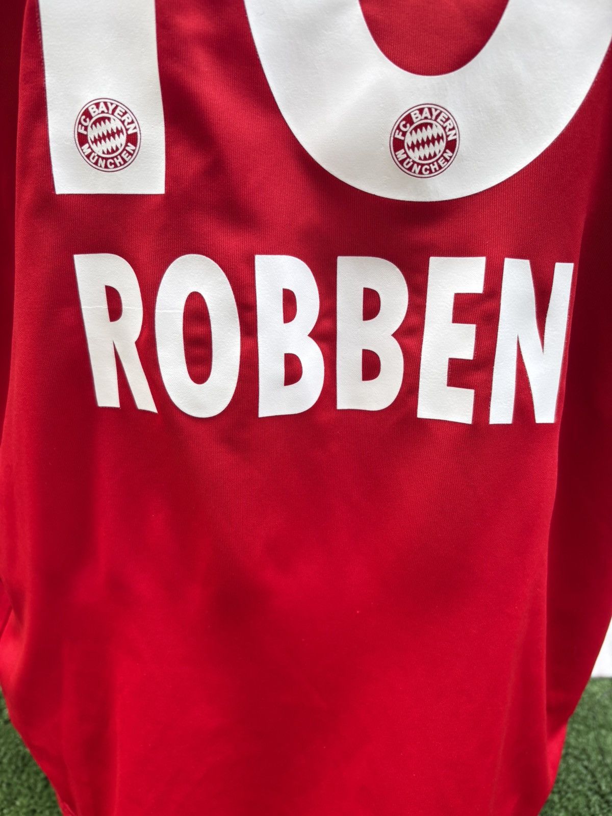 Adidas Robben jersey bayern munchen Size US M / EU 48-50 / 2 - 3 Thumbnail