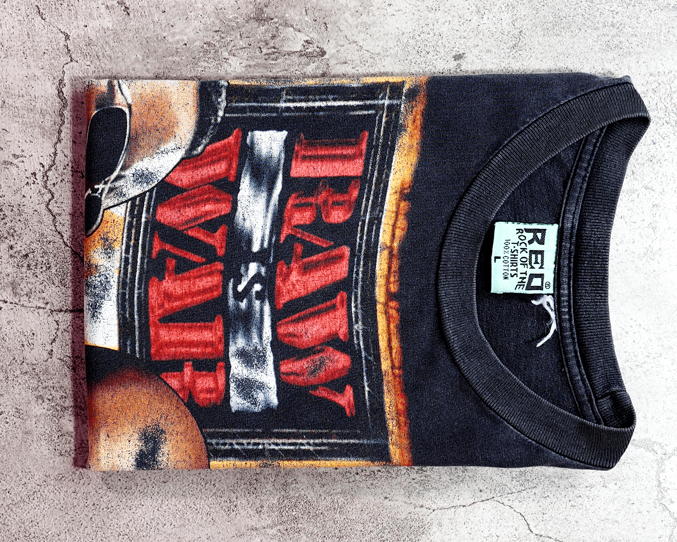 Vintage Vintage 1999 WWF RAW IS WAR The Rock VS Steve Austin Shirt L Size US L / EU 52-54 / 3 - 7 Thumbnail