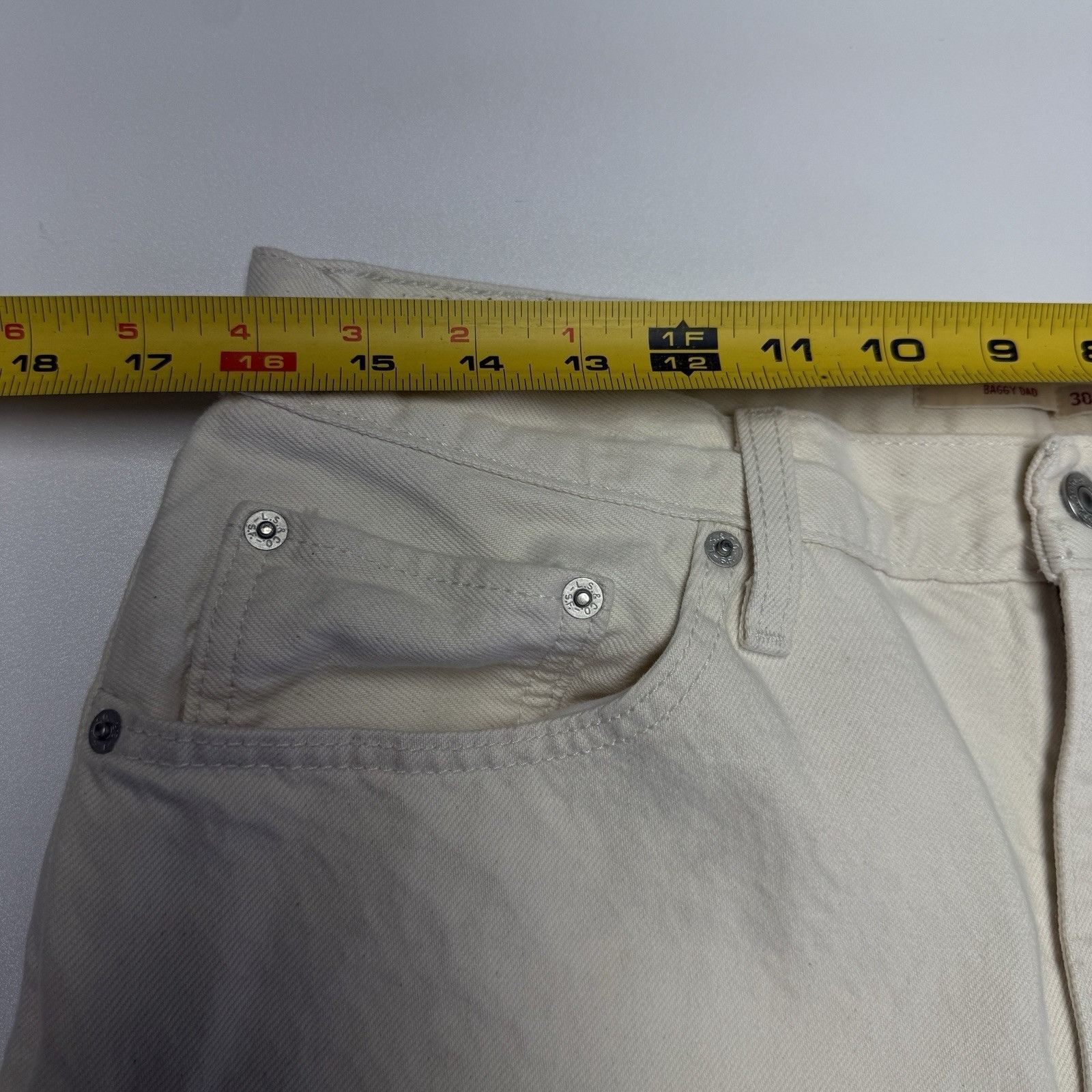 Levi's Levi's Premium Womens Baggy Dad Jeans Size 30 White (32x30) Size 30" / US 8 / IT 44 - 6 Thumbnail