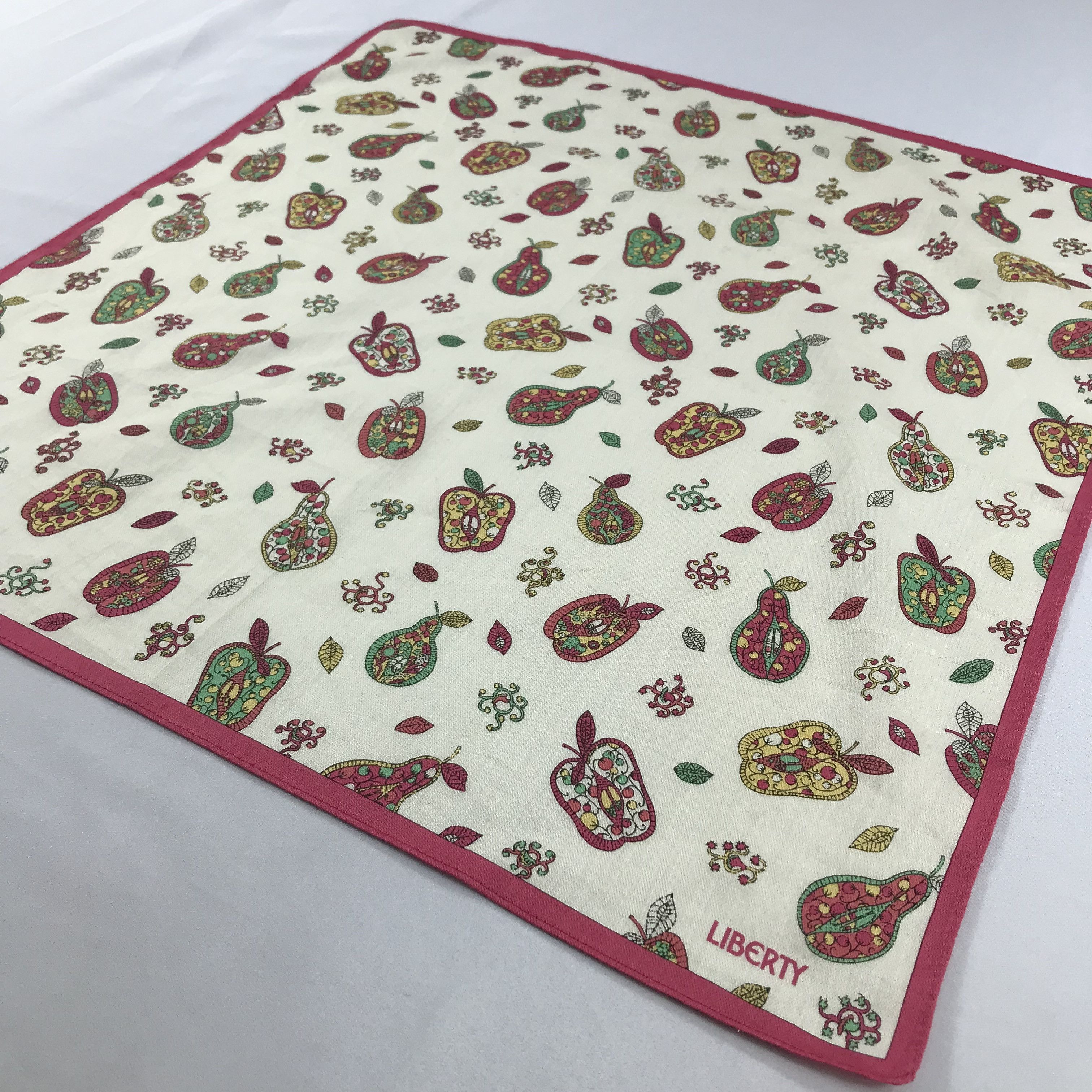 Liberty × Vintage Liberty Bandana / Handkerchief / Neckerchief - S2521 Size ONE SIZE - 2 Thumbnail