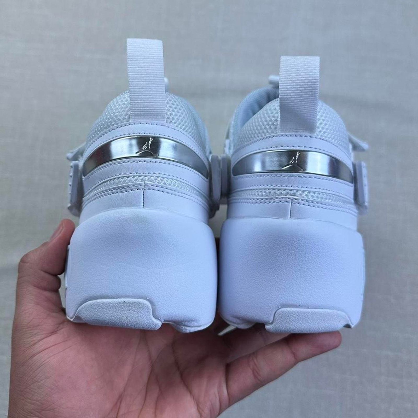 Jordan Brand 2017 Jordan Trunner LX "Triple White" 8M Size US 8 / EU 41 - 5 Thumbnail