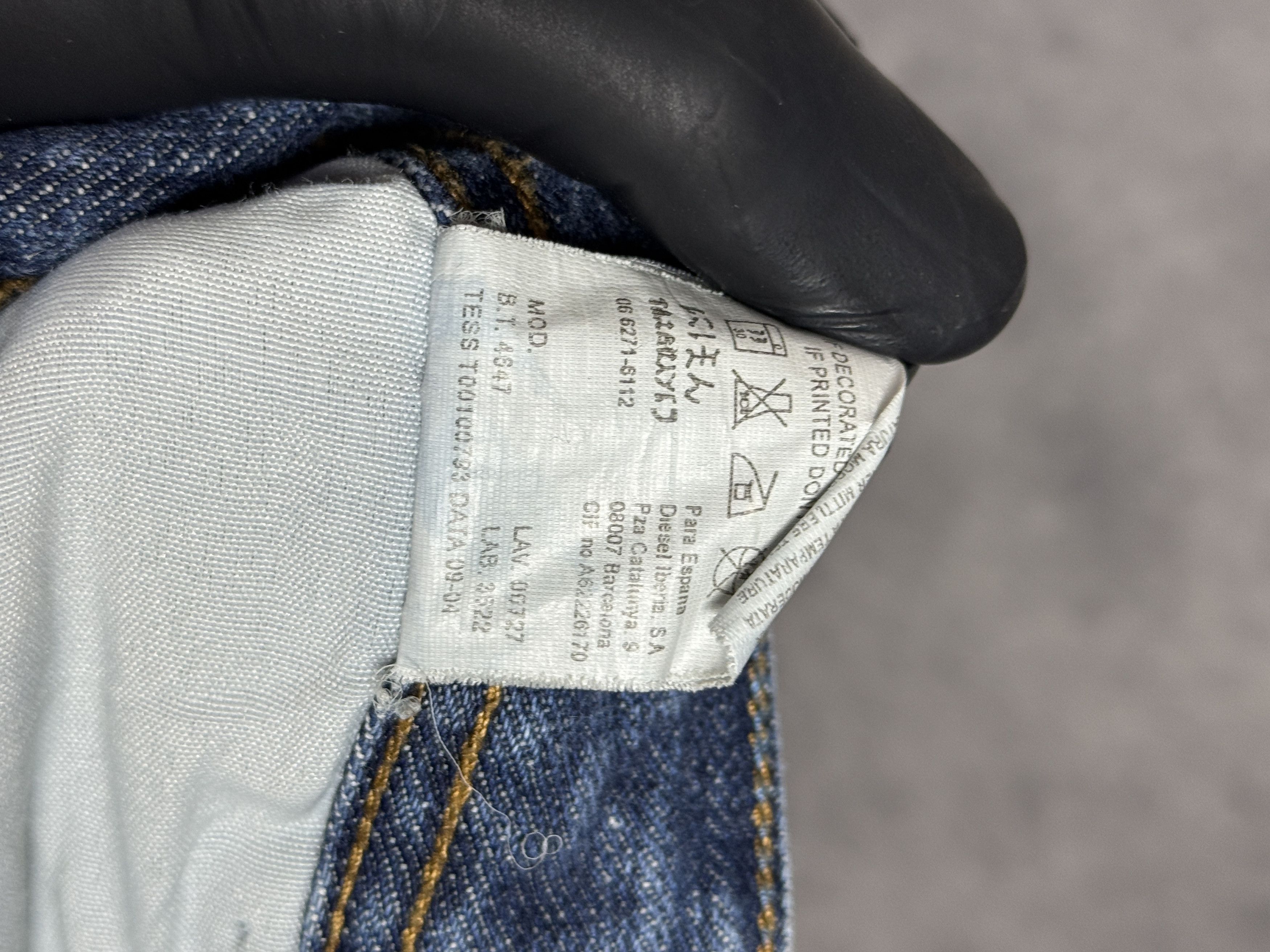 Diesel Diesel denim jeans light blue classic wide fit Size US 33 - 12 Thumbnail