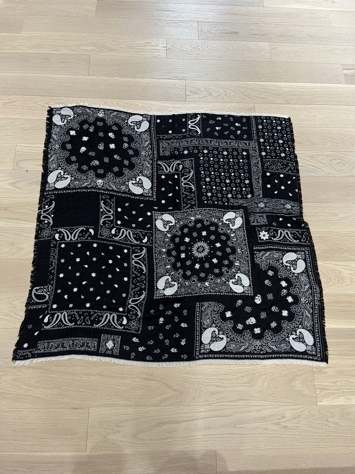 John Varvatos Double Sided Jacquard Paisley Scarf Size ONE SIZE - 19 Thumbnail