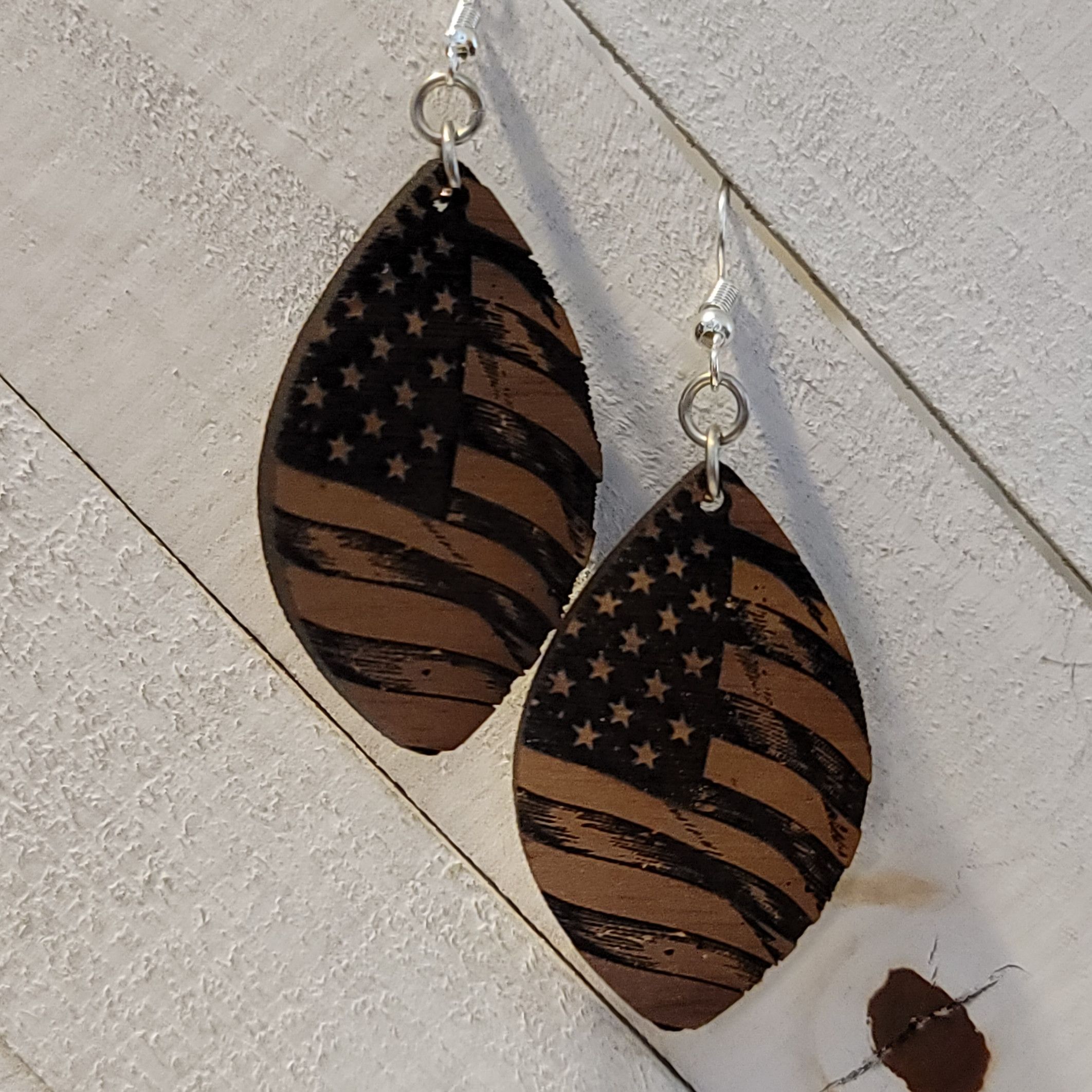 Handmade American Flag Dangle Earrings Size ONE SIZE - 1 Thumbnail
